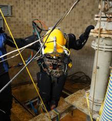 Taucher untersuchten den Tiefbrunnen Kiebingen auf Herz und Nieren